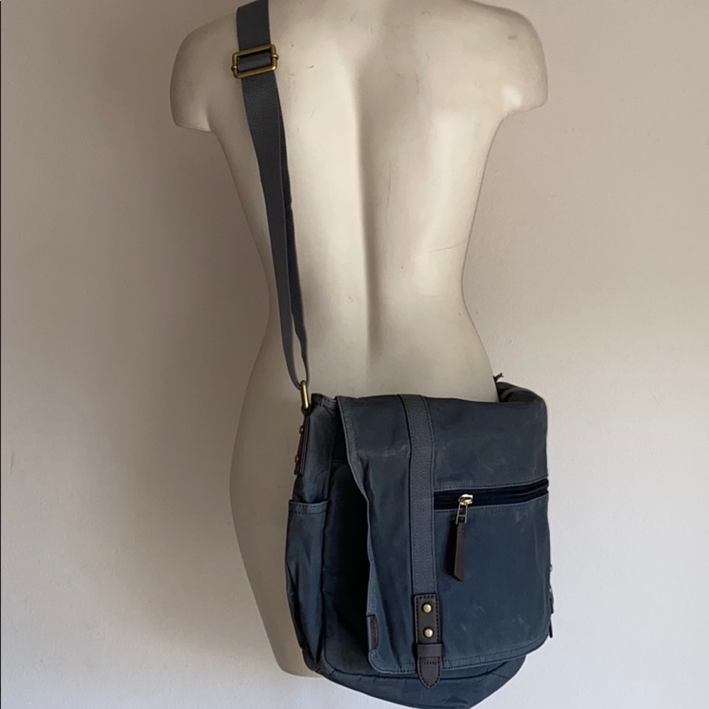 Fossil laptop bag crossbody Cargo gray NWT $148